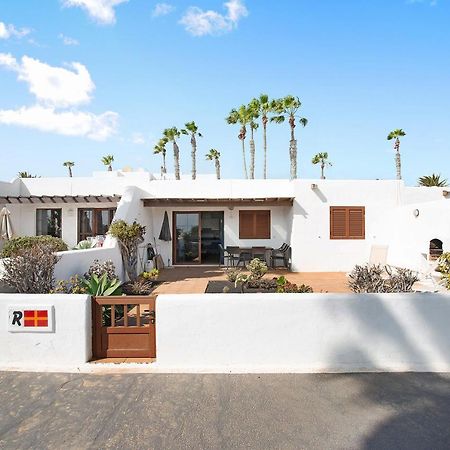 Puerto Chico R Apartment Плая Бланка Екстериор снимка