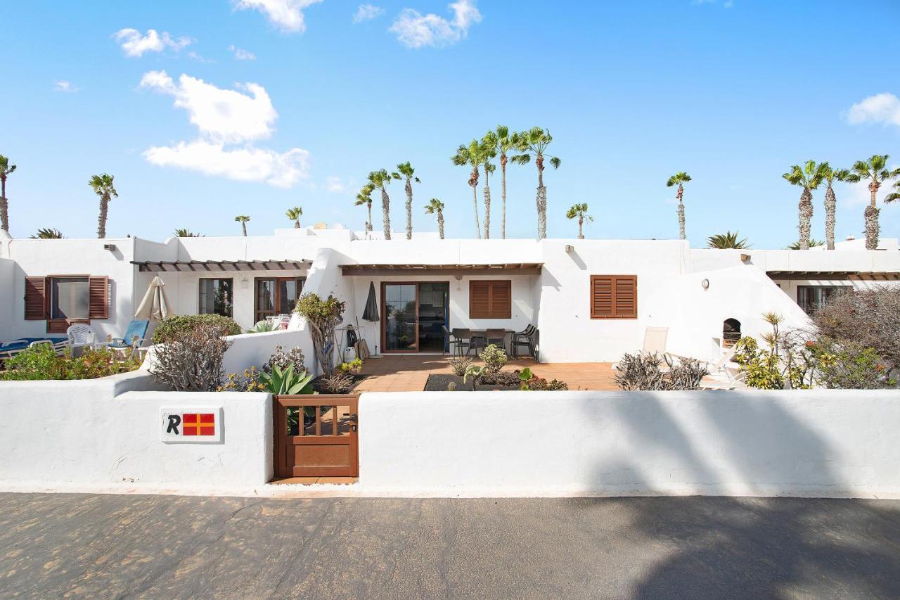 Puerto Chico R Apartment Плая Бланка Екстериор снимка